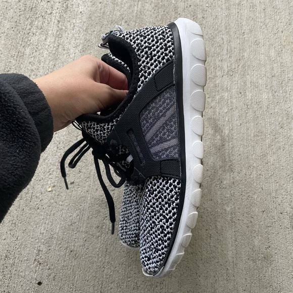 Champion C9 Poise Performance Black & White Speedknit Athletic Sneaker S… - Picture 2 of 10